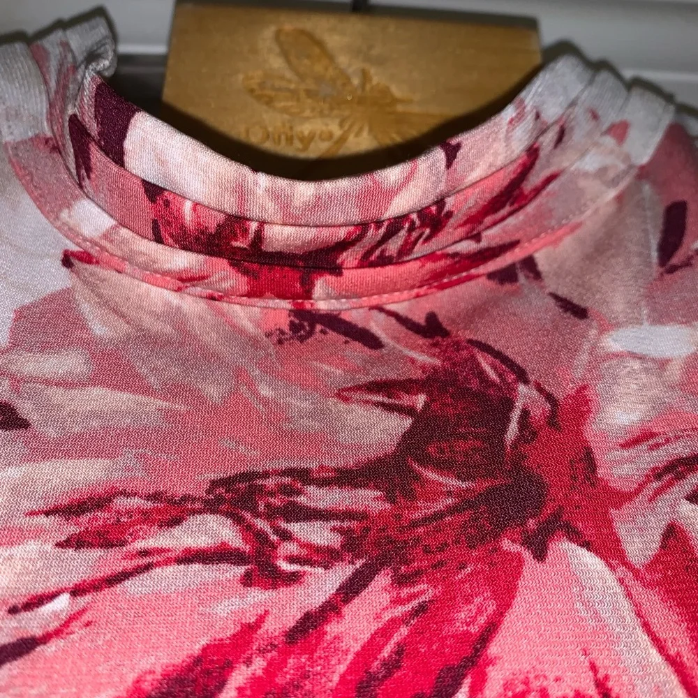 White House Black Market Floral Sleeveless Top - Black, Pink, White - Picture 3 of 6